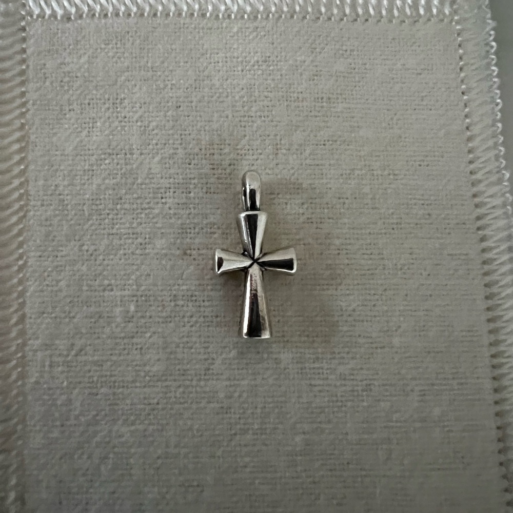 James Avery Silver Charm-Cross - Picture 4 of 6